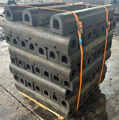 Schwarzer Marine Gummi-Fender Typ D für Schiffe und Docks
