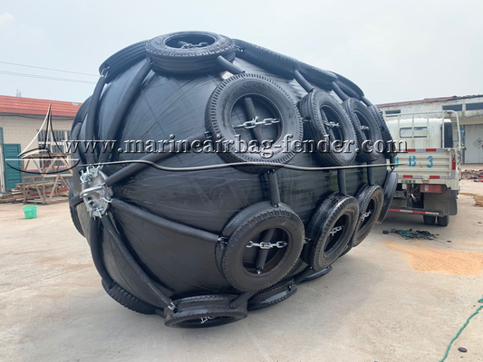 Dia 0,3 m-4,5 m Schiffe Pneumatischer Gummi-Fender für Marineanwendungen