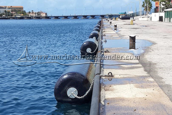 Zylindrische EVA-Schaum-gefüllte Fender Polyurethan-beschichtete Marine-Schaum-Fender