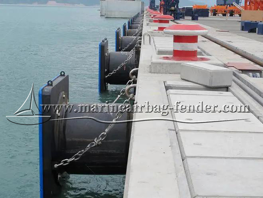 Langlebige Marine-Dock-Gummi-Fendern, angepasst mit Edelstahlkette